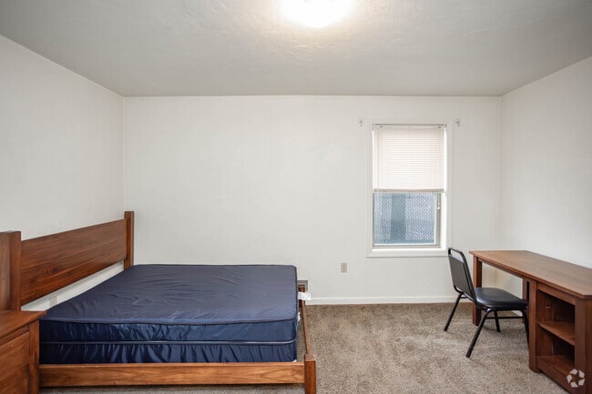 3BR, 2BA - 1,238SF - Bedroom