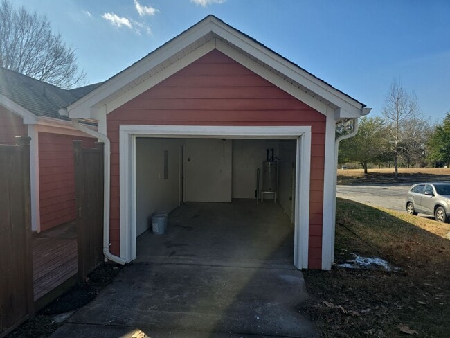 Photo - 3 Bed 2 bath house Right off of Rosewood, Walking distance to USC Events and Stadium