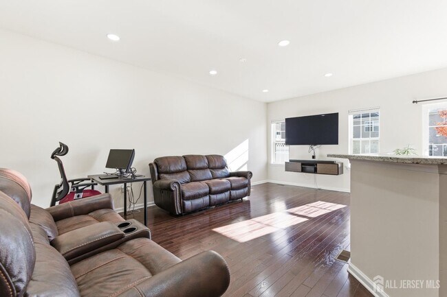 Photo - 4 Micali Way