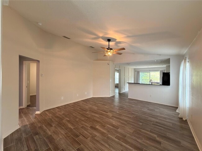 Photo - 5806 Oak Mill Terrace