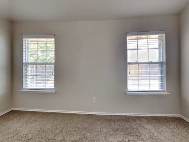 Photo - 2165 Robin Ridge Ln