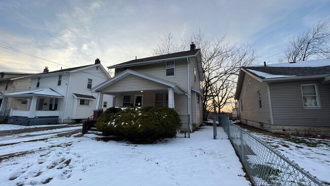 Photo - 592 Sanford Ave