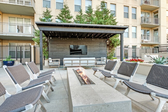 Outdoor Lounge