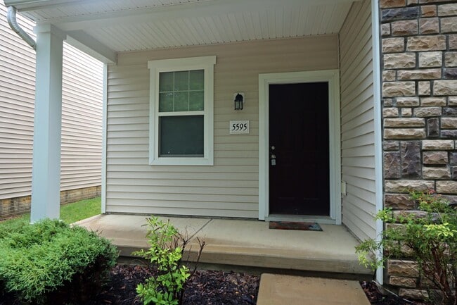 Photo - 5595 Eagle River Dr