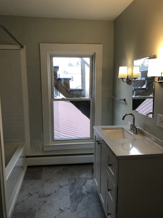 Photo - 995 Western Ave