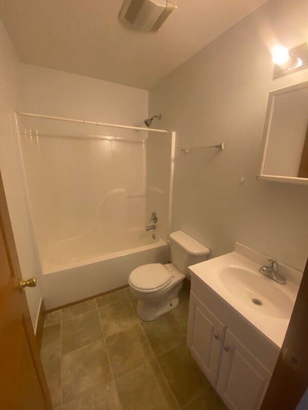 Photo - 305 Mercer St