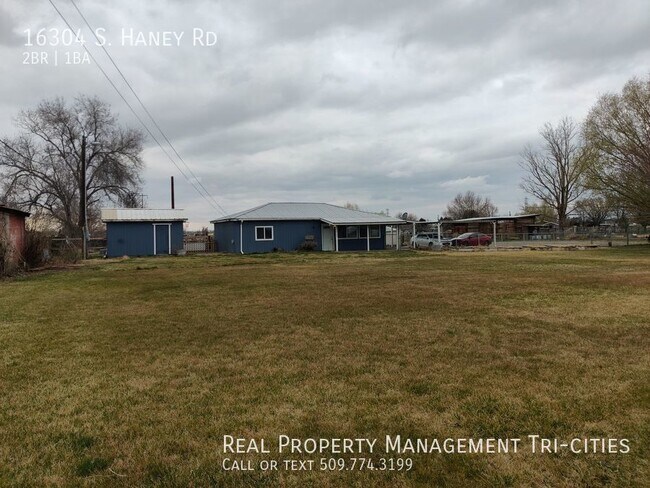 Horse Property in The Country - Horse Property in The Country House