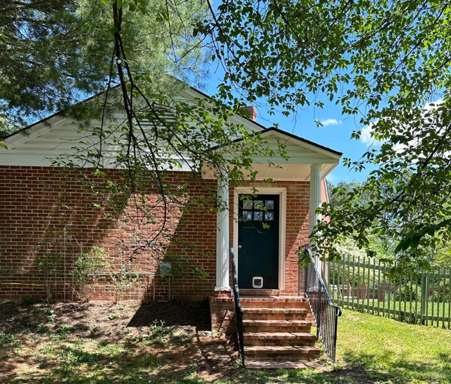 Photo - 22959 Carters Farm Ln Apartment Unit Hunt Box