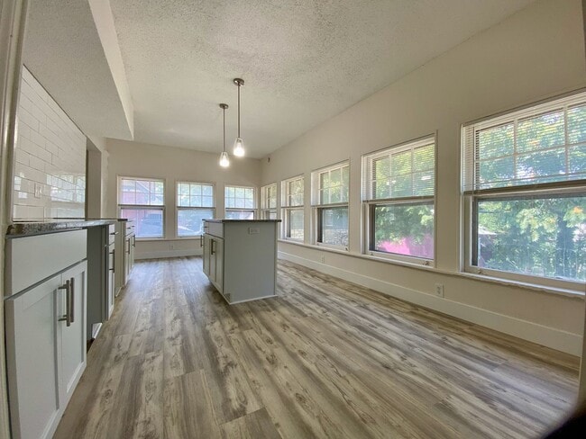3772 Washington St Unit 3772-B