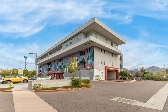 Building Photo - 16510 N 92nd St