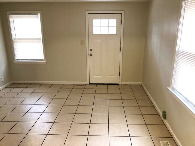 Photo - 775-775 Kickapoo St Unit 773 Kickapoo