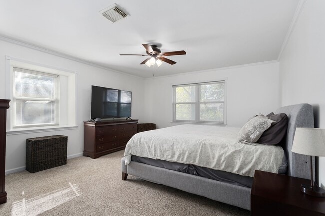 Building Photo - 11433 Ash Creek Dr