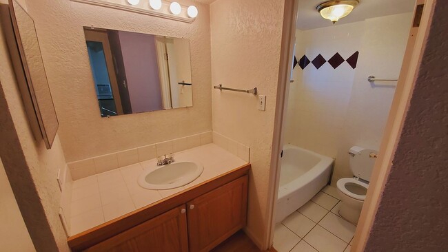 Building Photo - 655 Pearl St