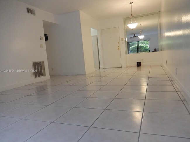 Photo - 3101 Oakland Shores Dr Unit H105