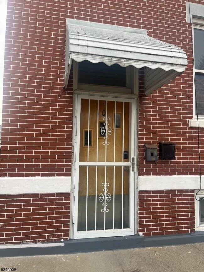 Photo - 10 Mahar Ave