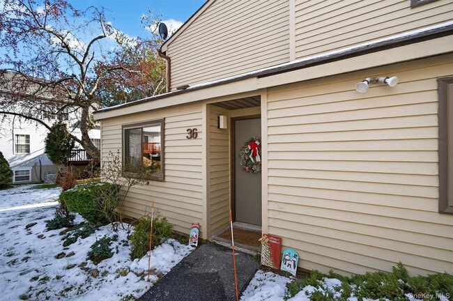 Photo - 36 Sycamore Ct