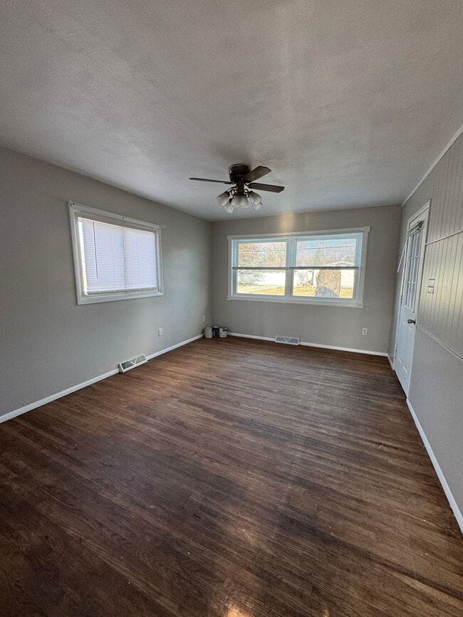 Photo - 3 bd 1ba charming home in Hudson IA for rent