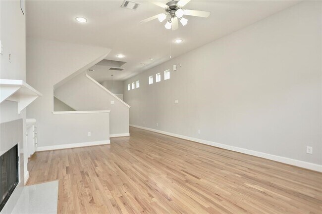 Photo - 3614 Main Plaza Dr