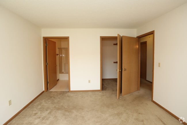 Bedroom - Chicory Place Apartments