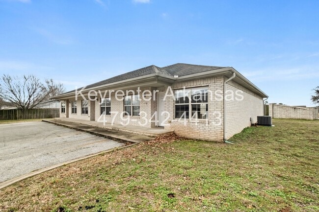 Photo - 1270 N Trinity Dr