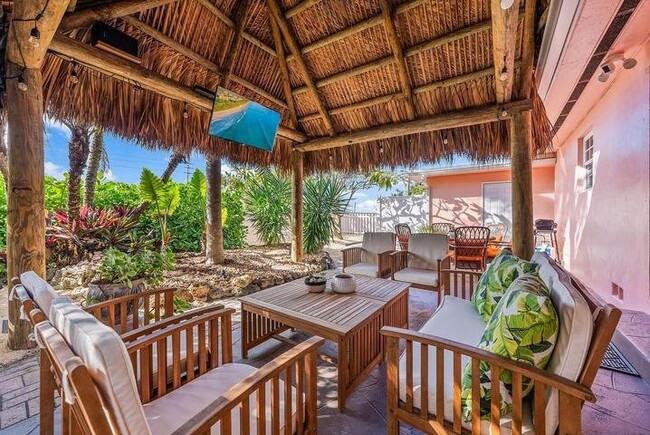 Photo - 381 Zenith Ln