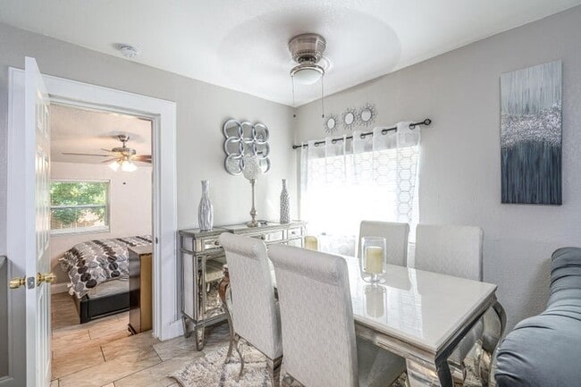 Photo - 1601 NW 3rd St