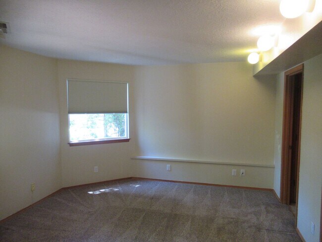 Photo - Split Level Two Bedroom Duplex Unidad 2574