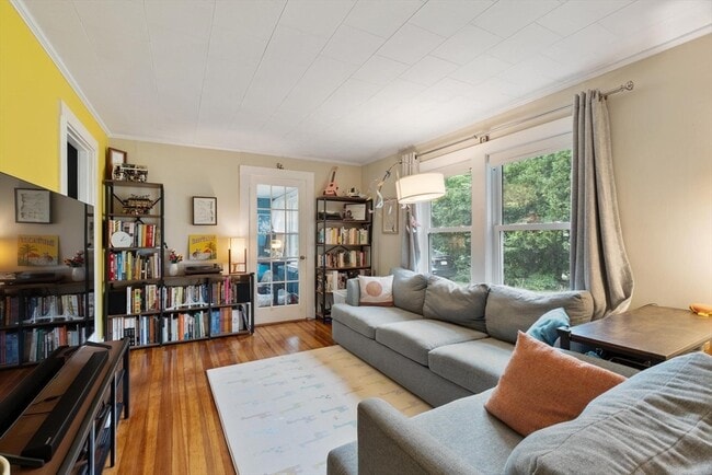 2 Coolidge St