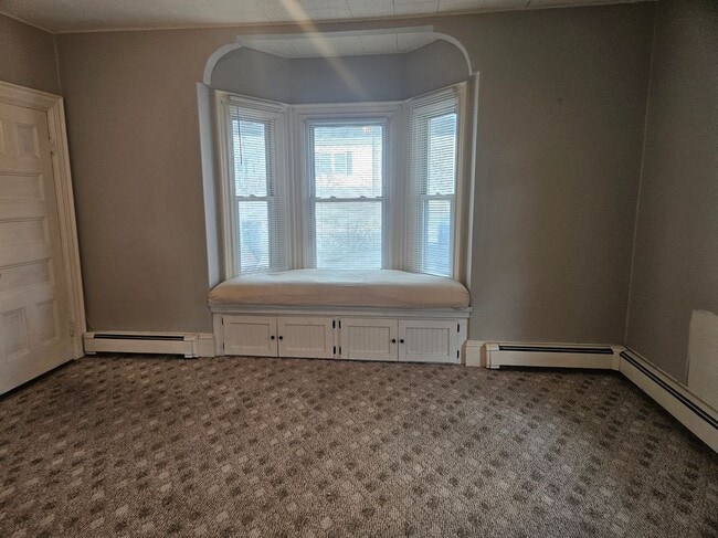 Photo - 110 W Main St