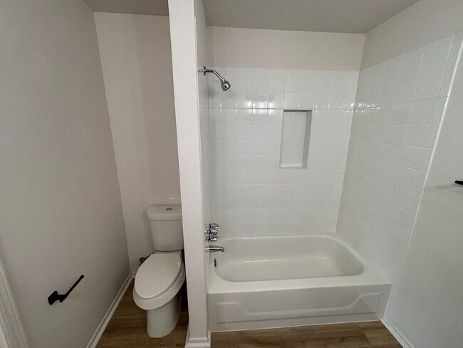 Photo - Great Location!