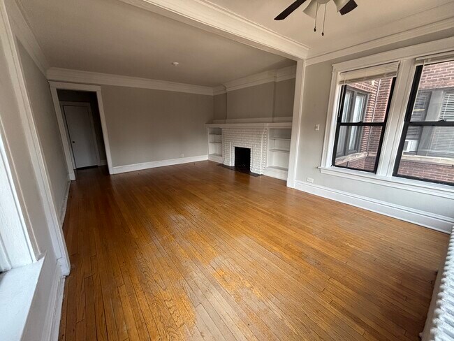 Photo - 564 W Roscoe St Unit 1A