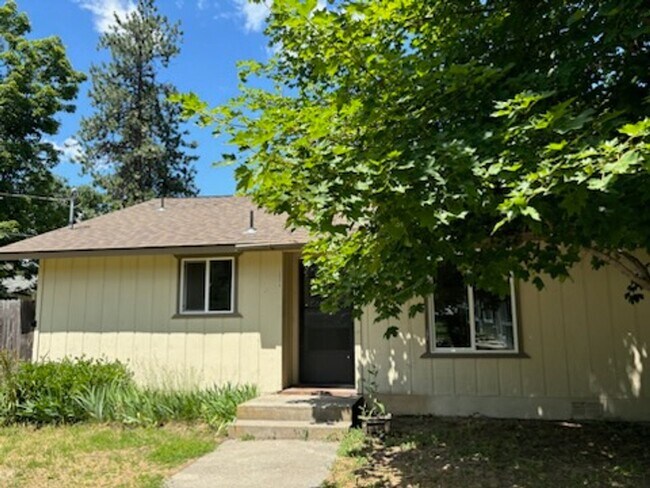 Duplex in Post Falls - Duplex in Post Falls House