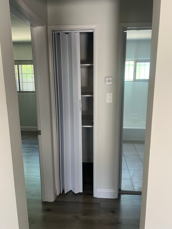 Photo - 9617 1/2 S Hoover St