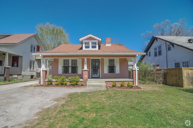 Building Photo - East Nashville Cottage! Rental