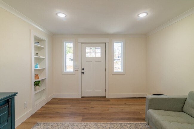 Photo - 1519 16th Ave Unit 16th Ave 1519 1/2  B