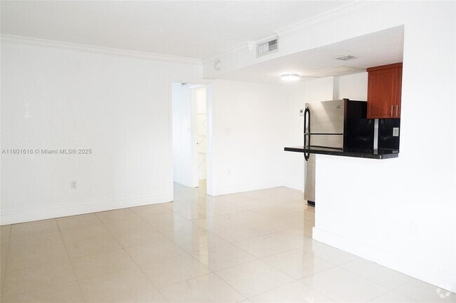 Building Photo - 3901 SW 112th Ave Unit 17 Rental