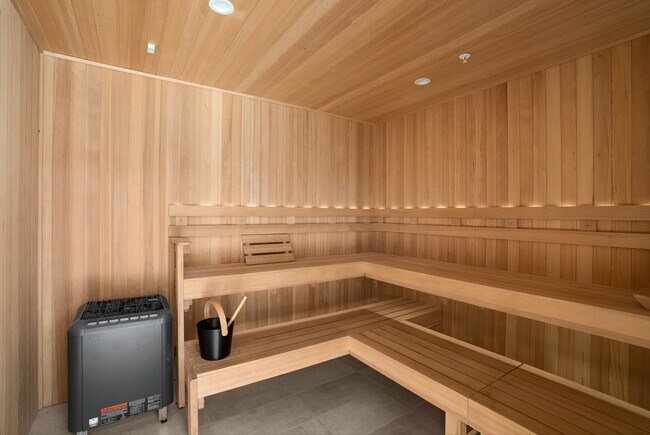 Photo - 321 31st Ave N