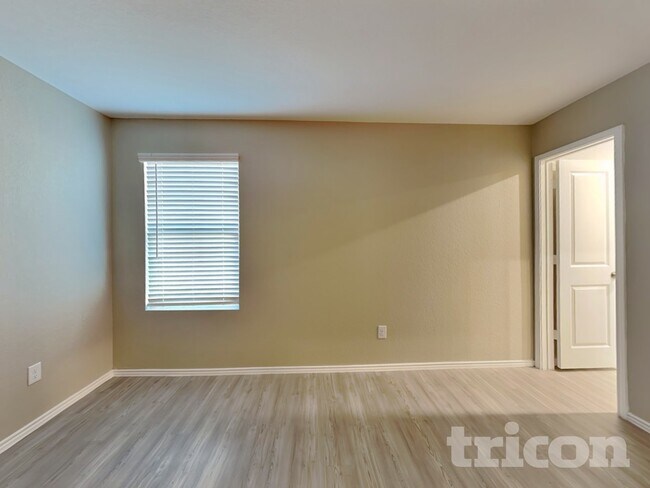 Photo - 9607 Littleton Grist