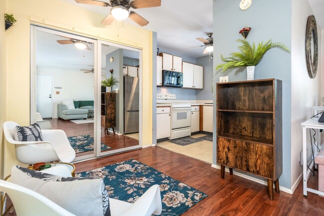 Photo - 3 bed- $3500 - Available now!! Furnished. Condo