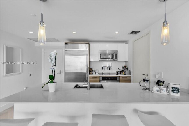Photo - 1300 Brickell Bay Dr Unit 3408