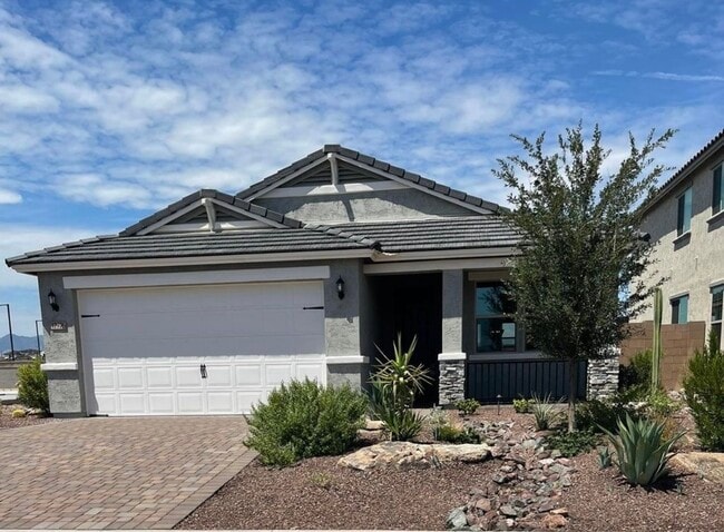 Building Photo - 17976 W Jones Ave