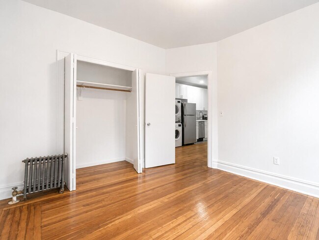 Photo - 184 Claremont Ave Unidad 3E
