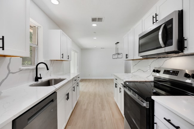 Building Photo - 1414 Timberlake Cir Rental