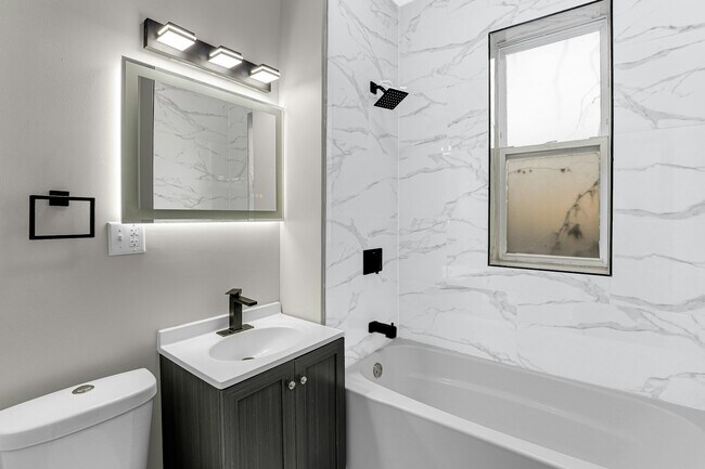 Photo - 6360 S Greenwood Ave Unit 6362 - 1