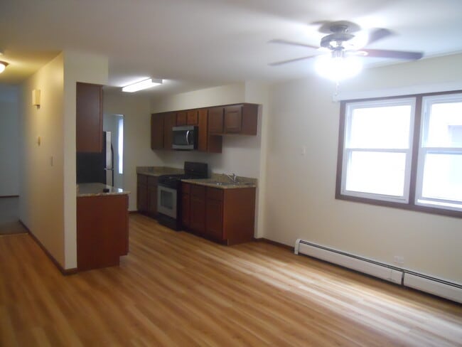 Dinning off Kitchen - 1922 N 18th Ave Unit 1
