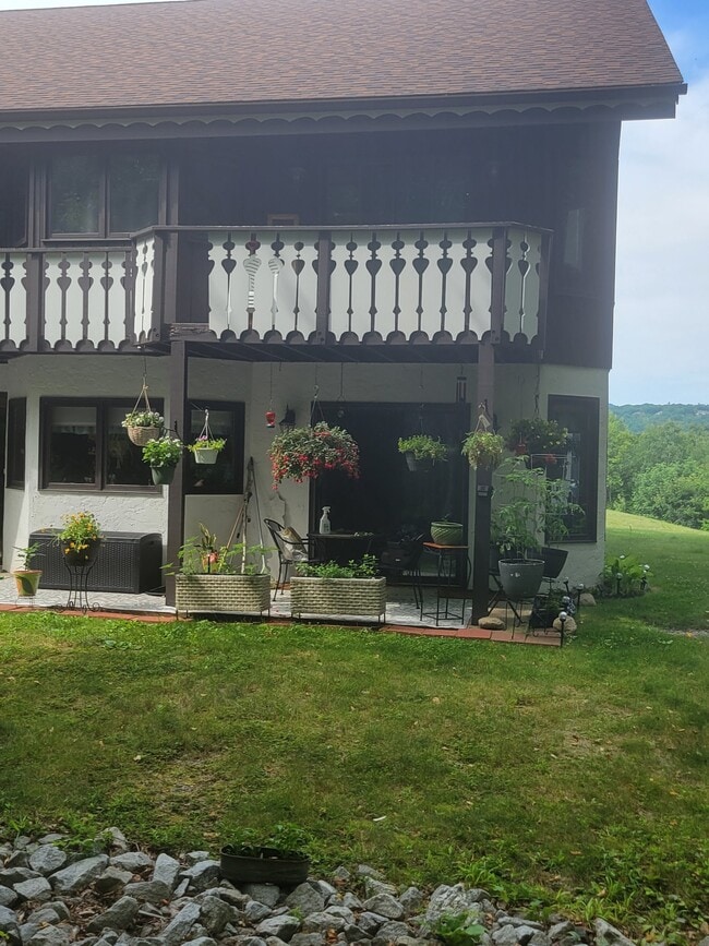 21 Christmas Mountain Rd Unit F