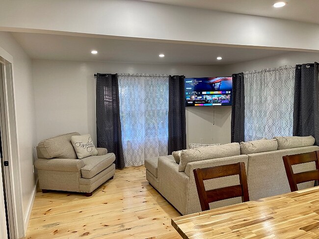 Photo - 3672 Coolidge Hwy