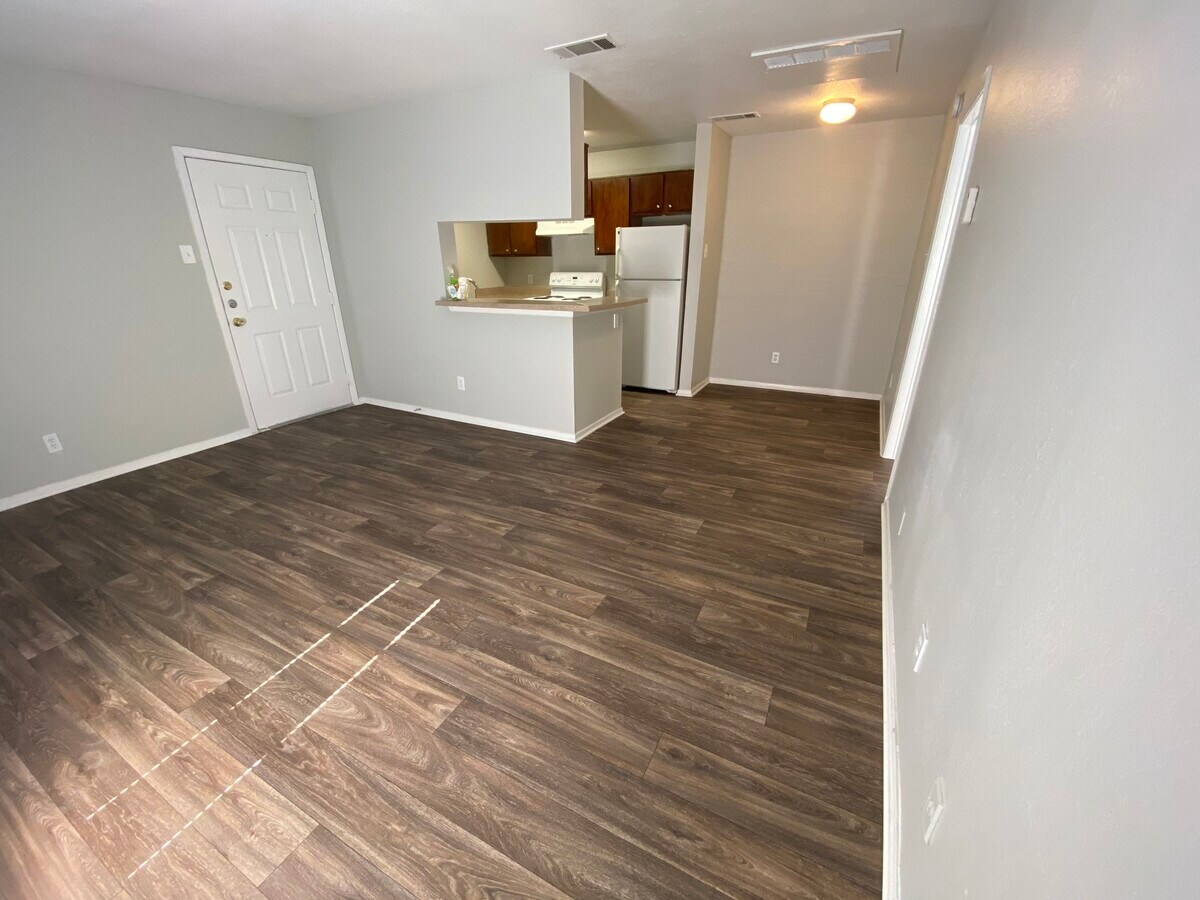 Stone Creek Apartments Lewisville, TX