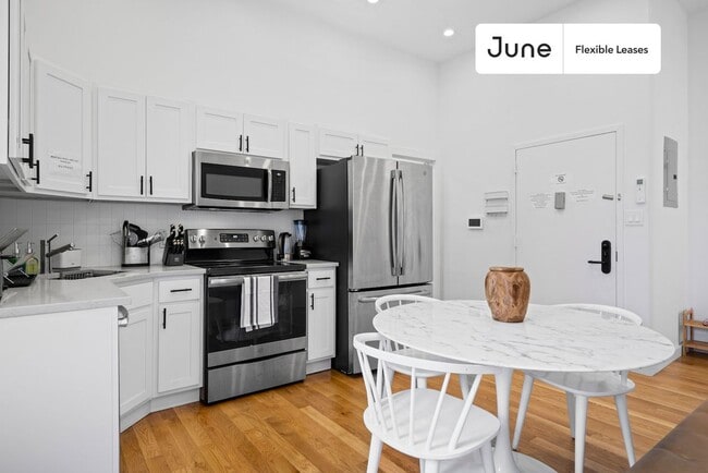 Modern Private ROOM in Bed-Stuy