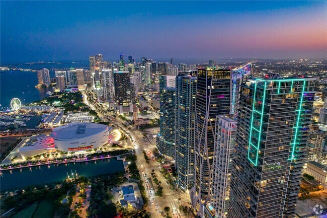 Building Photo - 1100 Biscayne Blvd Unit 6001 Rental